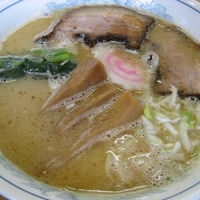 「濃厚醤油ラーメン700円+チャーシュー1枚150円+ライス150」@麺や しみずの写真