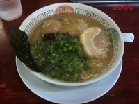 「らーめん（ふつう）+替玉（バリカタ）+味玉」@博多長浜らーめん 楓神の写真