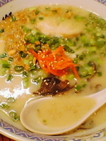 「花樂式博多ラーメン（￥730）」@らーめん花樂 相模新橋店の写真