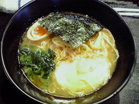 「とんこつ 醤油 ゴーゴー」@麺屋 ゴ→ゴ→ラ～メンの写真