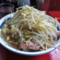 「小ラーメン（ニンニク少し・野菜増し￥500）」@ラーメン二郎 目黒店の写真