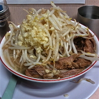 「ラーメン（野菜・ニンニク半分￥650）」@ラーメン二郎 高田馬場店の写真