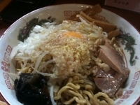 「油めん+大盛（ニンニク）」@らーめん ぽっぽっ屋 水道橋店の写真