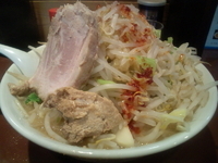 「辛みそラーメン+野菜+にんにく」@UNDER GROUND RAMENの写真