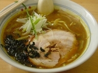 「カレーラーメン」@室蘭カレーらーめん じぇんとる麺 弥生店の写真