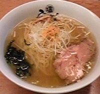 「塩らーめん（750円）」@塩専門 ひるがお 東京駅店の写真