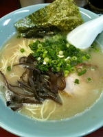 「ラーメン（バリカタ）600円」@博多ばってんラーメンの写真