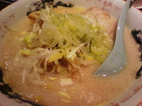 「翔竜麺（トロトロ:脂2倍）750円」@東京屋台らーめん 翔竜 北千住駅前店の写真