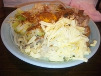 「あえそば大盛850円+チーズ50円」@麺や あかつきの写真