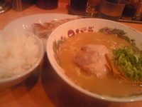 「ラーメン+ライス+餃子（セット950円）」@天下一品 歌舞伎町店の写真