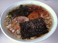 「手もみらー麺&半炒飯 （￥870）」@御食事処 鈴屋の写真