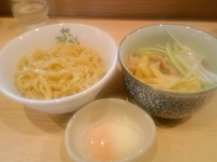 「つけ麺天日塩味（麺少な目） 850円」@小麦と肉 桃の木の写真