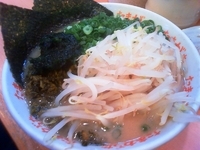 「らぁめん+生青海苔+もやし+ねぎ+高菜」@九州大分らぁめん たまがった 神奈川新町本店の写真