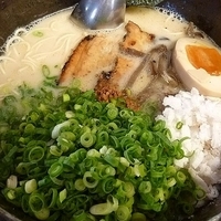 「特製こってりリンダメン 白」@豚骨らーめん リンダマンの写真