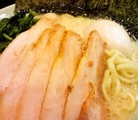 「じゃん家スペシャル（塩・硬め）880円」@横浜家系ラーメン じゃん家の写真