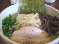 「豚骨醤油らーめん（6月限定）」@中華そば 伝堂の写真