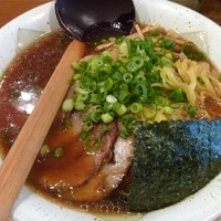 「正油チャーシュー+大盛+ライス（サービス）」@きなり屋の写真