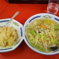 「タンメン+半チャーハンセット（￥730）」@伊峡の写真