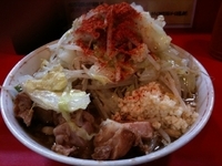 「小ラーメン600円 （ニンニク・ヤサイ・カラメ）」@ラーメン二郎 府中店の写真