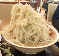 「ラーメン並￥720（ヤサイダブルともう少し、アブラ抜き）」@ジャンクガレッジ イオンレイクタウンmori店の写真