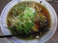 「醤油ラーメン+餃子（600円+400円）」@しらたかの写真