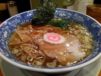 「醤油らー麺 680￥」@麺屋 楼蘭 梅田店の写真