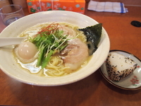 「鳥そば味玉付大盛+おにぎり」@鳥そば 真屋の写真