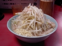 「普通盛ヤサイマシマシアブラ」@ラーメン二郎 歌舞伎町店の写真