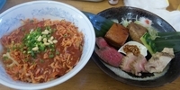 「肉御麺（スパイシーREDDISH ）【本日6/7から販売】」@MENYA 食い味の道有楽の写真