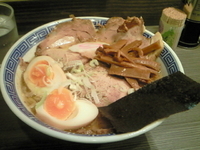 「特製中華そば 950円」@らーめんはたかくるの写真