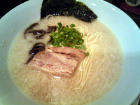 「博多とんこつらーめん（500円）」@博多とんこつ だいだいの写真