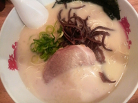 「とんこつラーメン（替玉2玉）」@博多風龍 水道橋店の写真