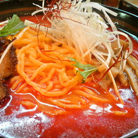 「辛味噌らーめん・ランチタイム麺大盛サービス ￥880」@麺創房 玄 新宿店の写真