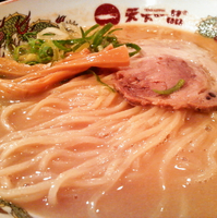 「Bセット（ラーメンこってり+高菜ご飯） ￥790」@天下一品 歌舞伎町店の写真