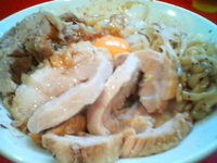 「まぜそば/全増し+ブタ増し（￥750+￥150）」@ジャンクガレッジ 東大宮店の写真