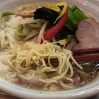 「肉わんたんそば（塩）」@中華そば へいぼんの写真