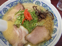「こってりんこラーメン(700円)+味玉」@一発屋 城北町本店の写真