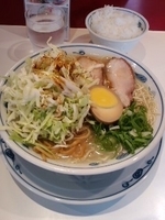 「らあめんキャベツトッピング」@らあめん英 本店の写真