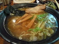 「醤油らーめん700円+チャーシュー丼380円=1080円」@めん屋 まんまるの写真