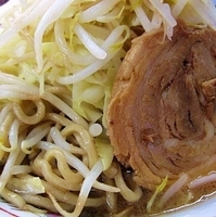 「ラーメン ヤサイニンニク 680円」@ラーメン 龍郎の写真