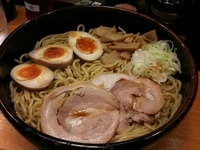 「油そば 670円 + 味玉100円」@竹屋 新秋津店の写真