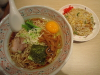 「特製油らーめん+半チャーハンセット（780円）」@珍来亭の写真