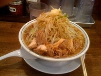 「ラーメン（肉ダブル）」@麺屋 神やぐらの写真