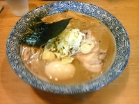「濃厚ら-めん（味玉100円）850円」@らーめん・つけめん 虎心の写真