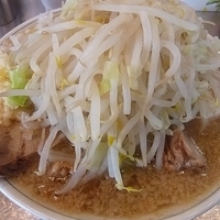 「らーめん （味付卵+たまねぎ+ヤサイ ニンニクトッピング）」@らーめん大 平井店の写真