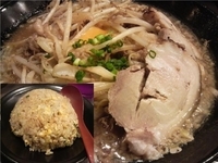 「麺松肉そば（こってり）+いためしハーフ」@初代 麺松の写真