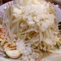 「らーめん （味つけ玉子+ヤサイ 玉ねぎ ニンニクトッピング）」@ら〜めん ぽっぽっ屋 本店の写真