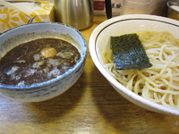 「つけめん味付玉子+半盛」@つけめん らーめん 美豚 六角橋店の写真