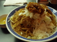 「まぜそば（800円）+大盛（300g）（100円）+生卵（50円」@山勝角ふじ 南流山店の写真