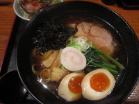 「醤油らーめん+味玉+ミニチャーシュー丼（650円+クーポン+20」@心らぁめんの写真